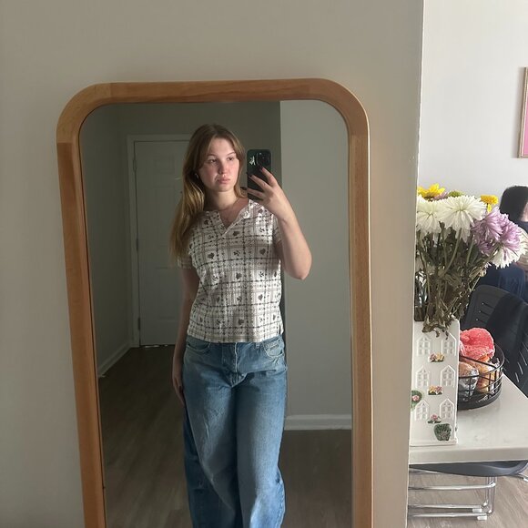 Floral Pattern T-Shirt - Picture 1 of 4